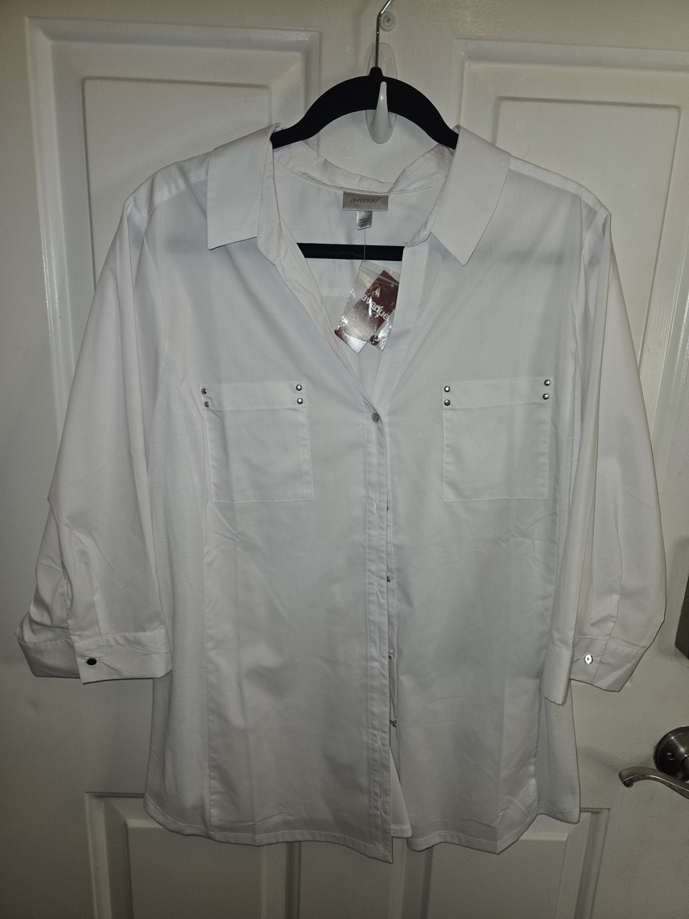 Avenue Women's White Button-Down Shirt with Chest Pockets